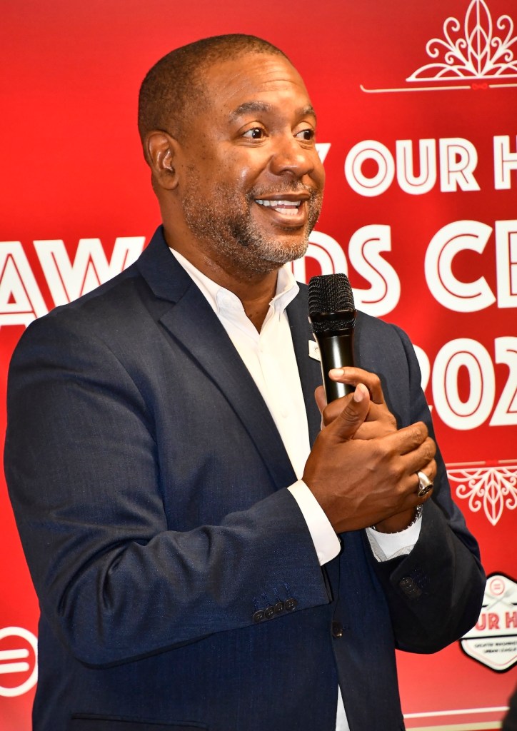 Furard Tate, executive director of entrepreneurship at the Greater Washington Urban League at the By Our Hands award ceremony on Sept. 21. (Robert R. Roberts/The Washington Informer)