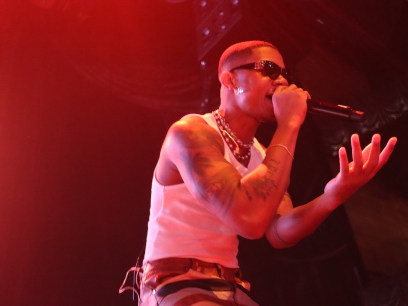 Ghanaian superstar artist KiDi performs during Rolling Cocoa at The Anthem in Southwest D.C. on March 9. (Eden Harris/The Washington Informer)