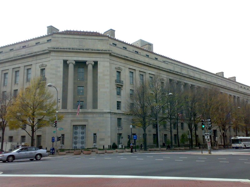 **FILE** The Department of Justice headquarters in Washington, D.C. (Bjoertvedt via Wikimedia Commons)