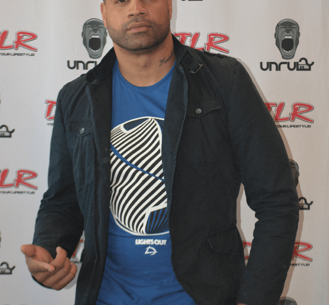 Retired NFL linebacker Shawne Merriman brought his active line "Lights Out" to a DTLR in D.C. on May 17. (Steve Garrett)